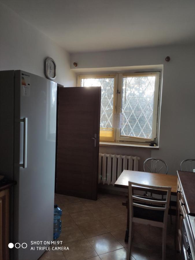 Popularna Guest Home Warsaw Luaran gambar