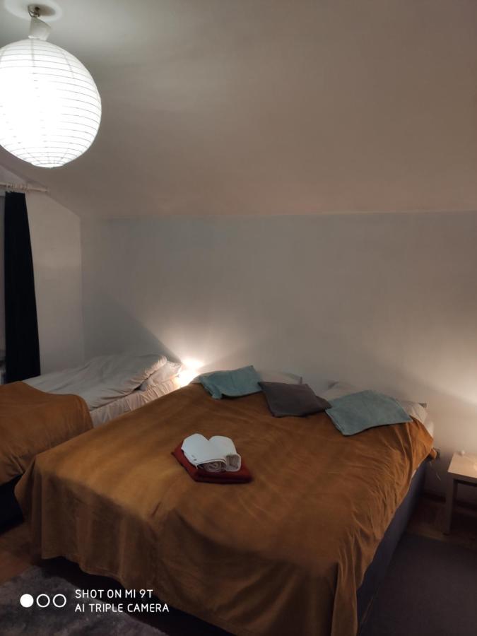 Popularna Guest Home Warsaw Luaran gambar