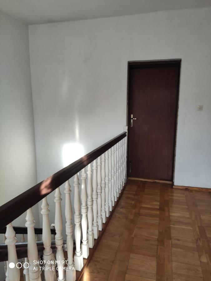 Popularna Guest Home Warsaw Luaran gambar